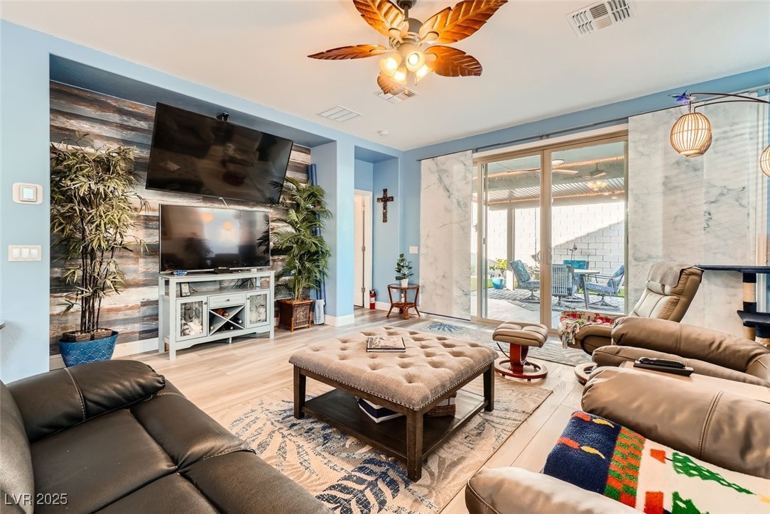 2122 Thelen Avenue North Las Vegas NV 89086