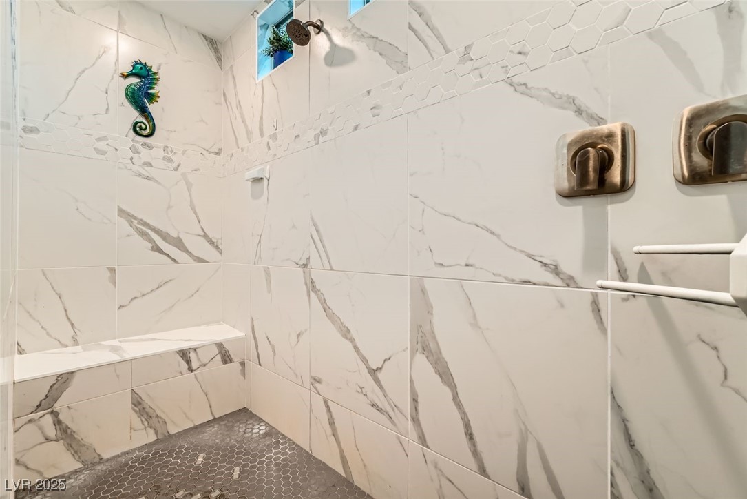 2122 Thelen Avenue North Las Vegas NV 89086