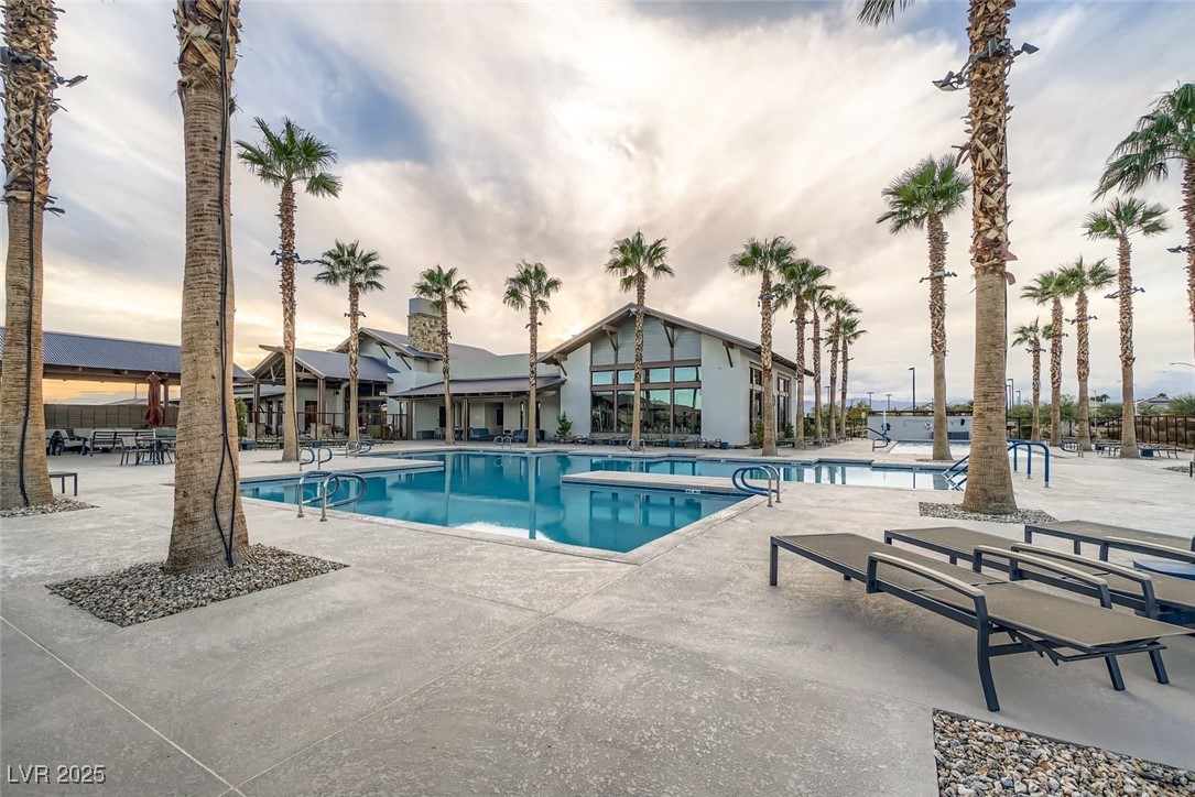 2122 Thelen Avenue North Las Vegas NV 89086