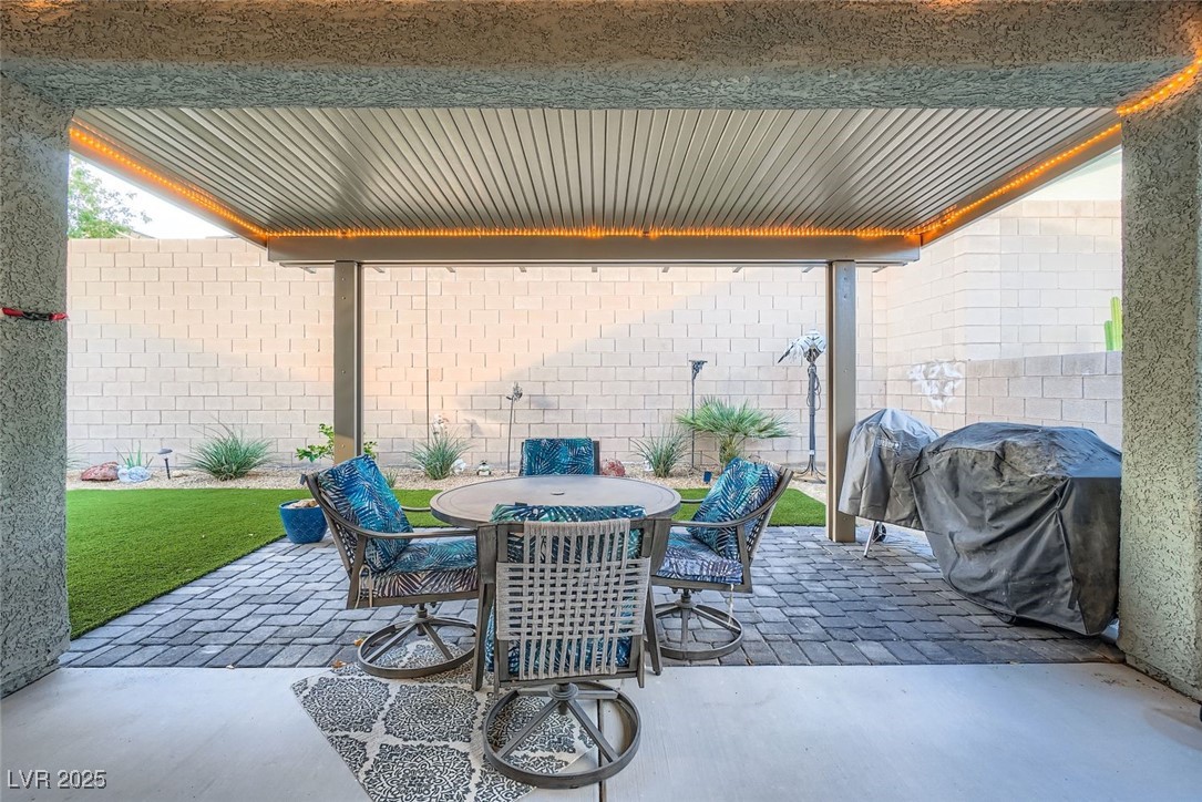 2122 Thelen Avenue North Las Vegas NV 89086
