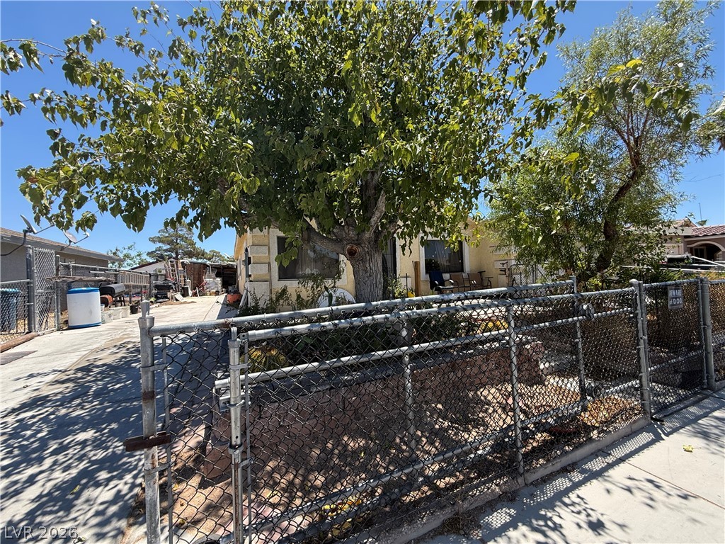 4202 Paramount Street Las Vegas NV 89115