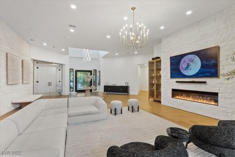 1416 Iron Hills Lane Las Vegas NV 89134