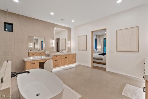 1416 Iron Hills Lane Las Vegas NV 89134