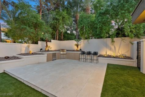1416 Iron Hills Lane Las Vegas NV 89134