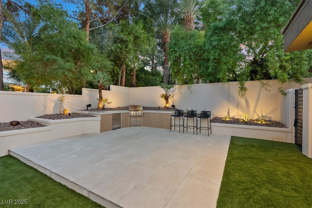 1416 Iron Hills Lane Las Vegas NV 89134