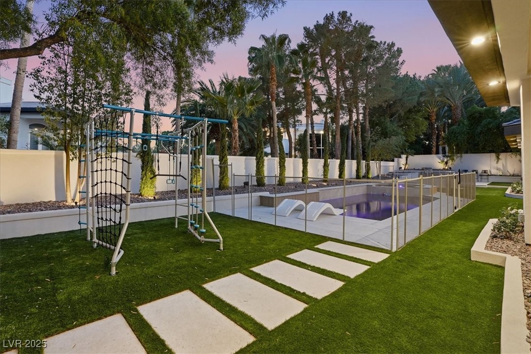 1416 Iron Hills Lane Las Vegas NV 89134