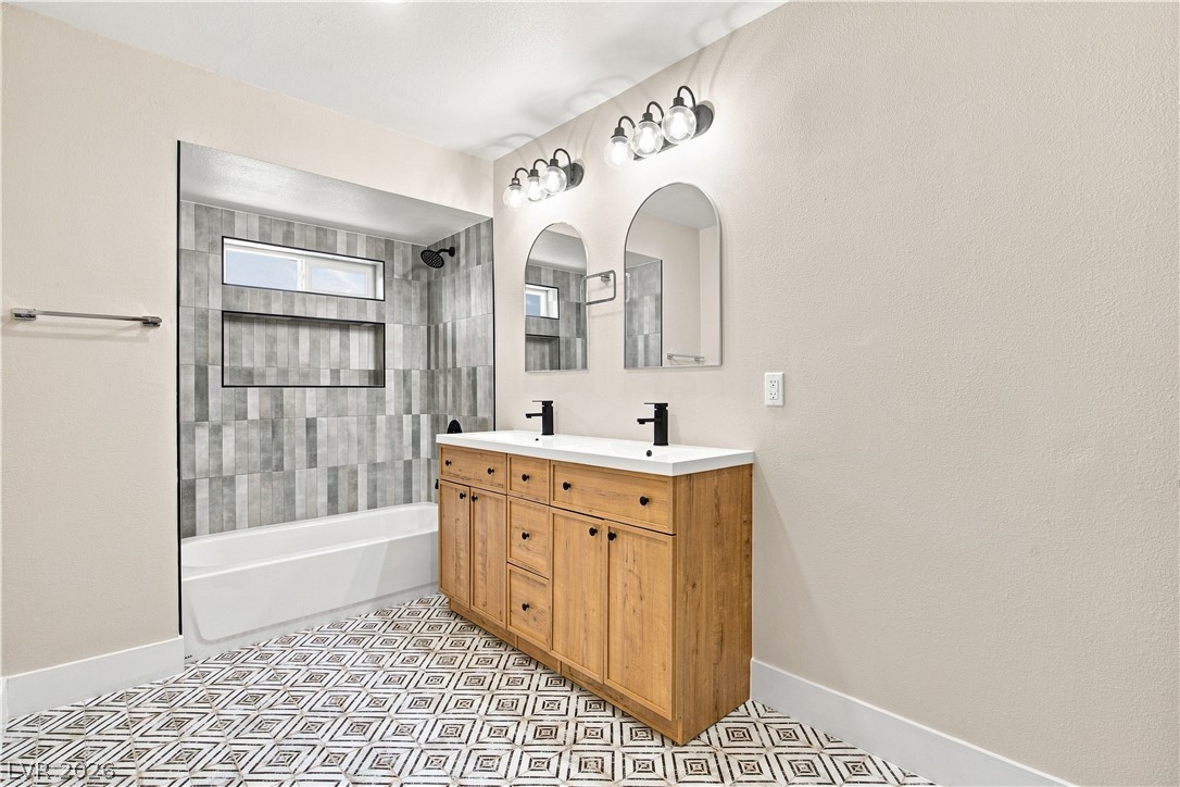1828 Canterbury Drive Las Vegas NV 89119