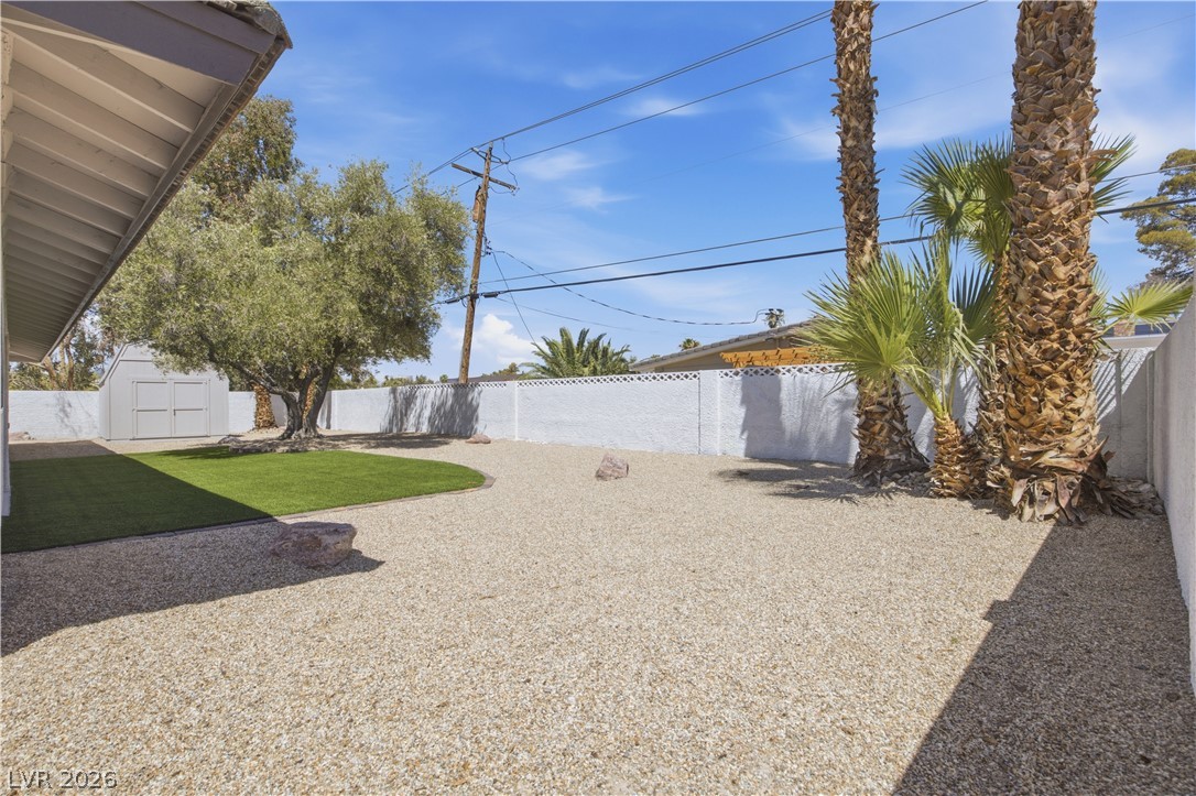 1828 Canterbury Drive Las Vegas NV 89119