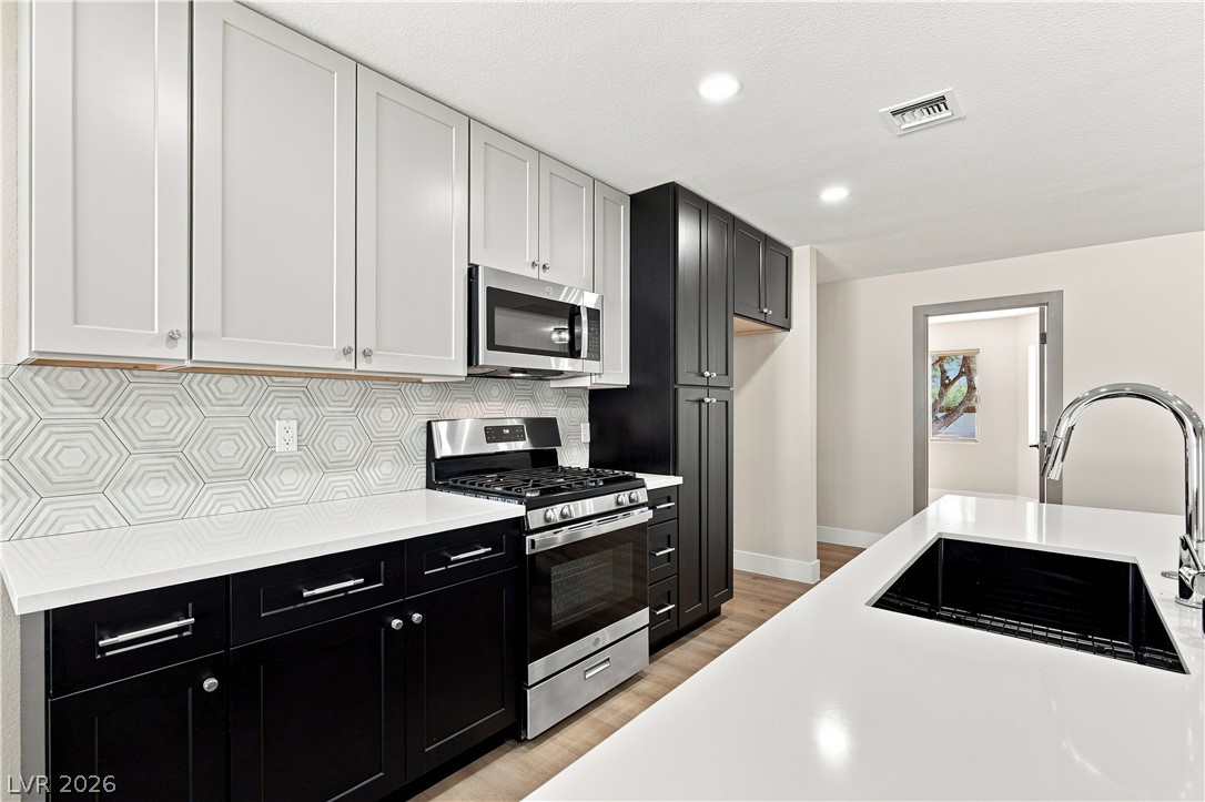 1828 Canterbury Drive Las Vegas NV 89119