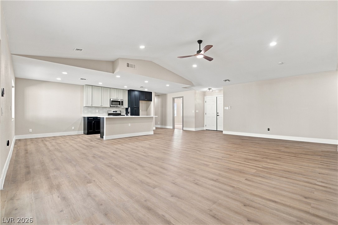 1828 Canterbury Drive Las Vegas NV 89119