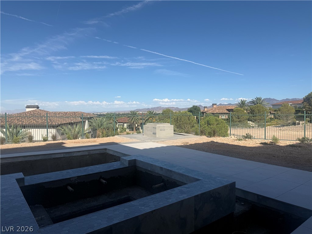 12 Oakmont Hills Lane Las Vegas NV 89141