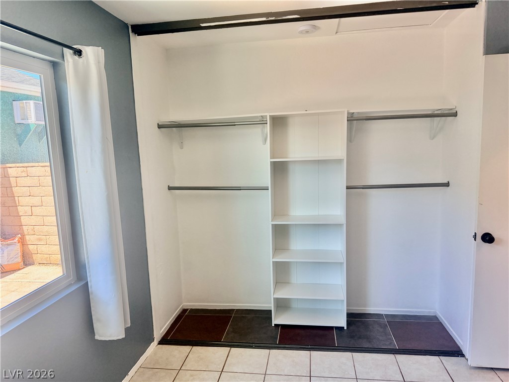 7281 Girard Drive Las Vegas NV 89147