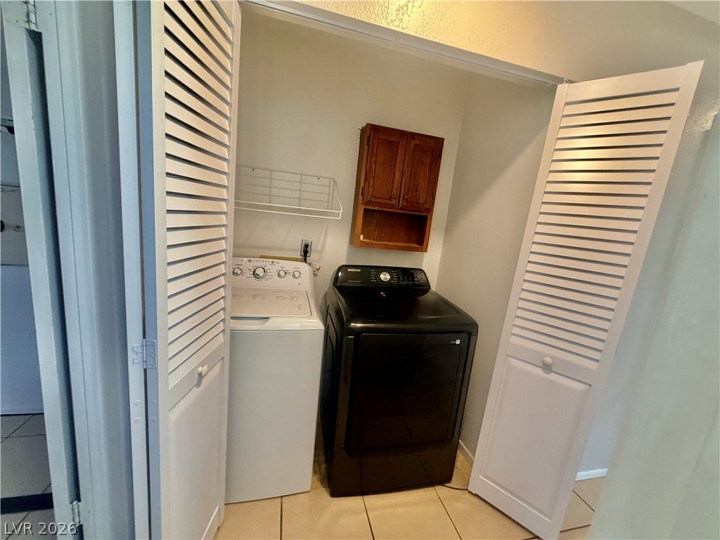 7281 Girard Drive Las Vegas NV 89147