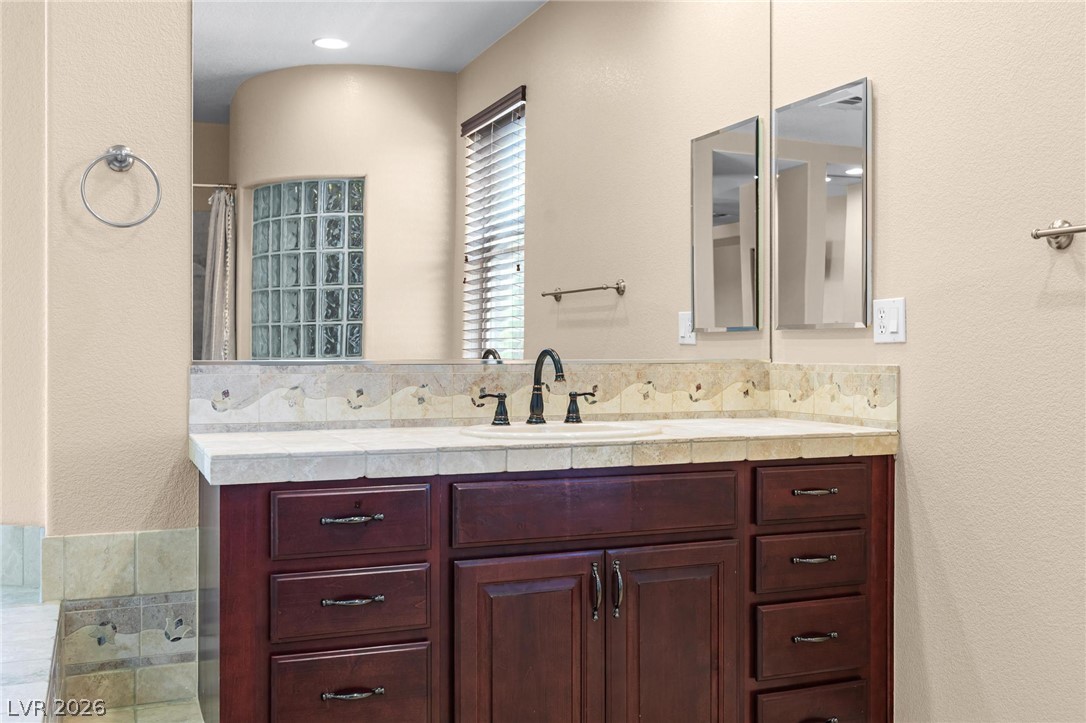 2982 Hammerwood Drive Las Vegas NV 89135