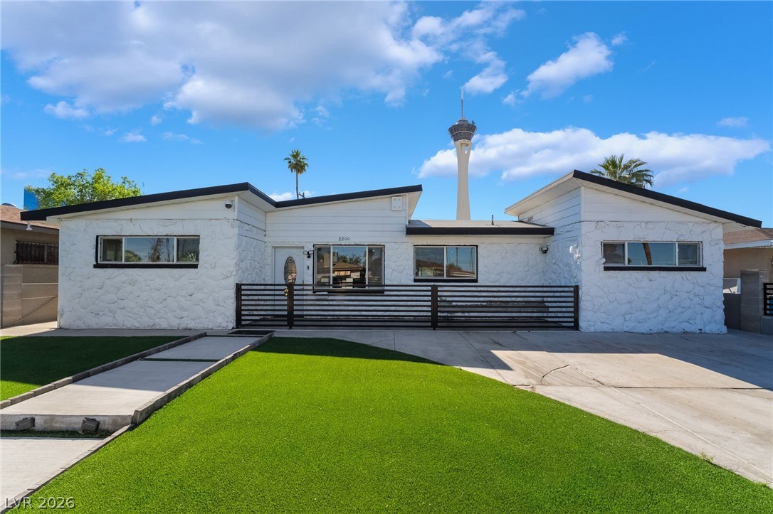 2200 Santa Ynez Drive Las Vegas NV 89104