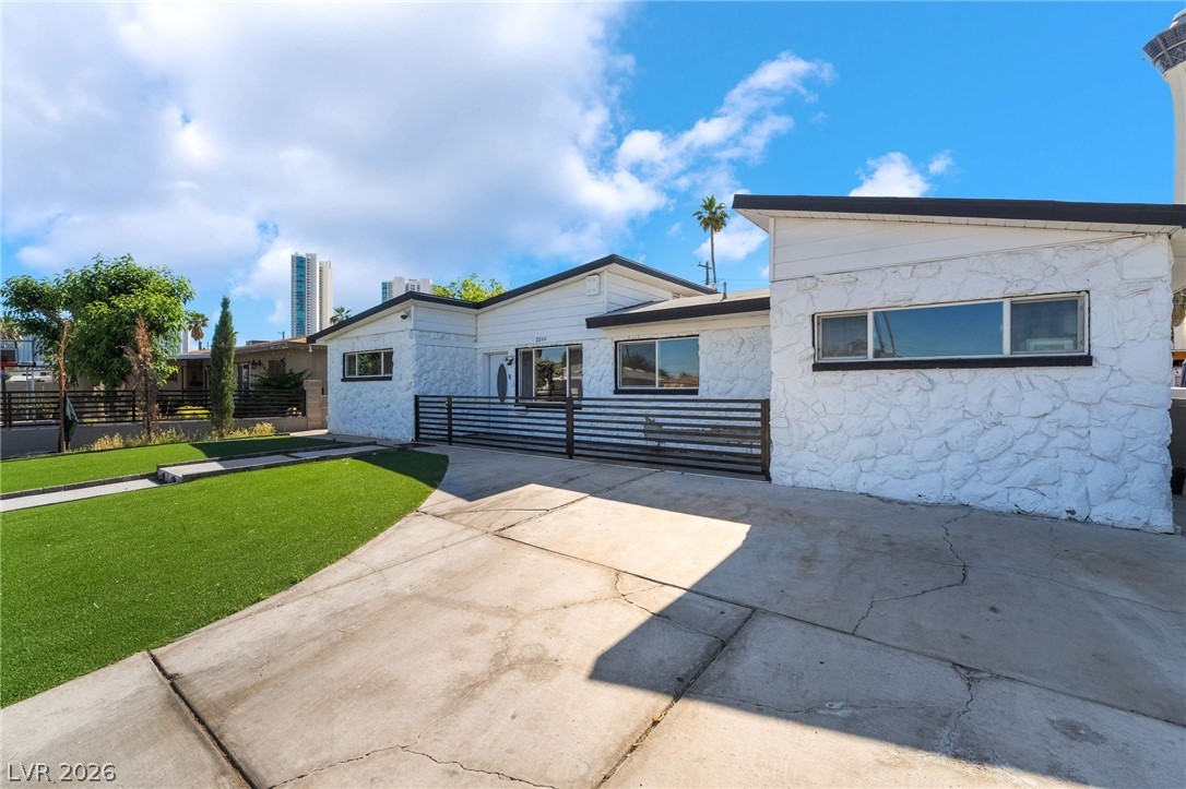 2200 Santa Ynez Drive Las Vegas NV 89104