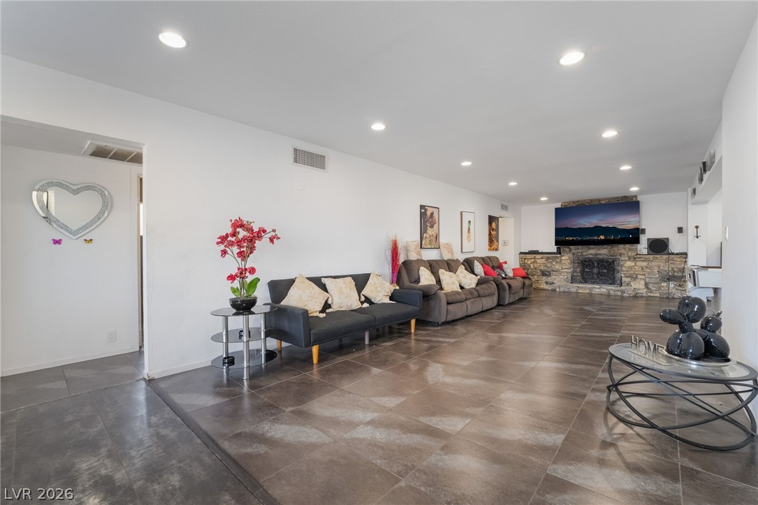 2200 Santa Ynez Drive Las Vegas NV 89104
