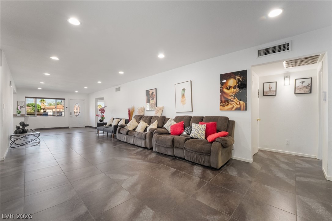2200 Santa Ynez Drive Las Vegas NV 89104