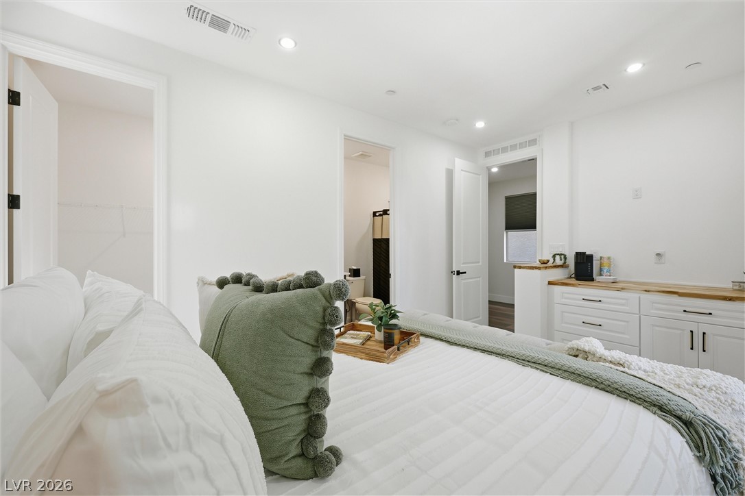 1424 Nocturnal Flight Street Las Vegas NV 89138