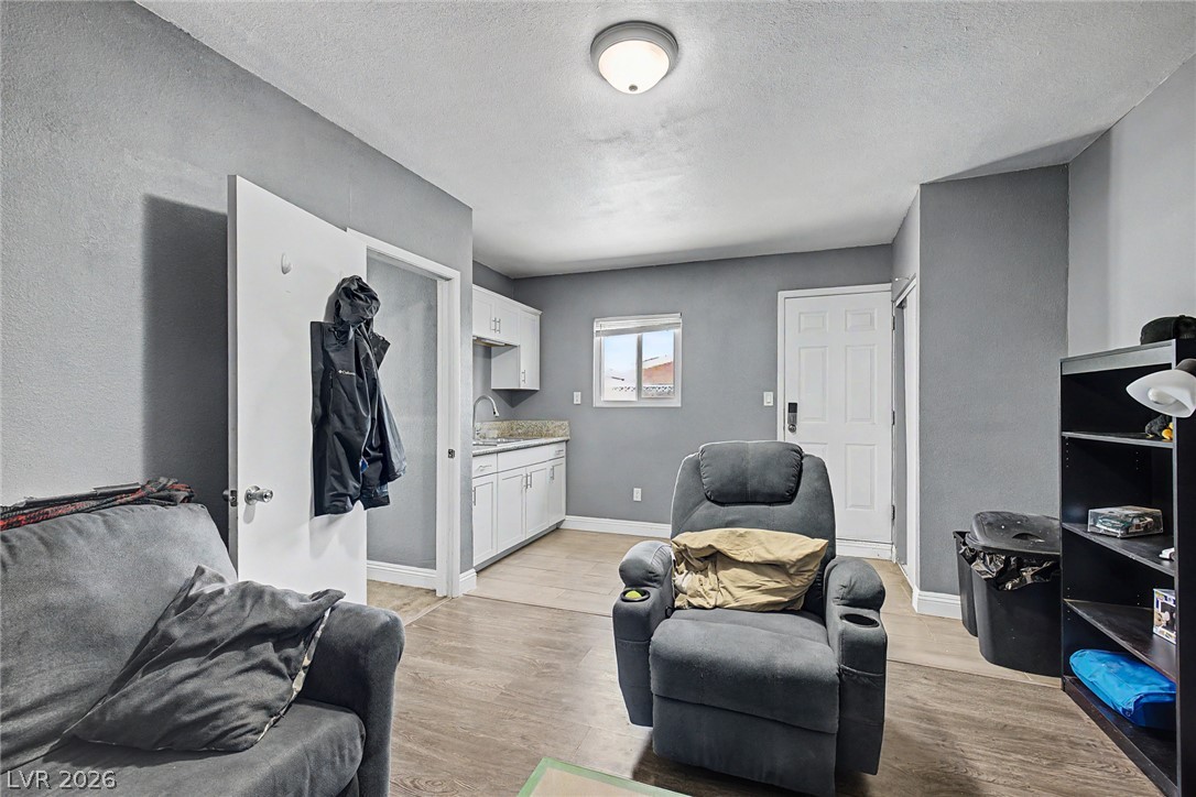 712 Saylor Way Las Vegas NV 89107