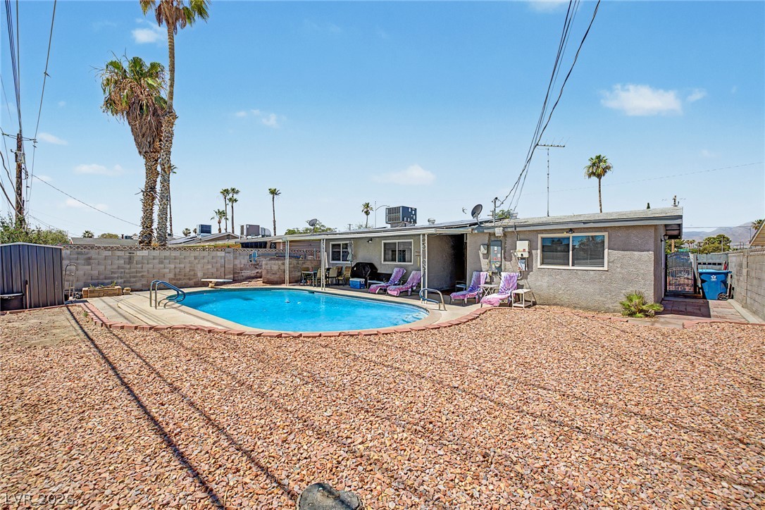 712 Saylor Way Las Vegas NV 89107