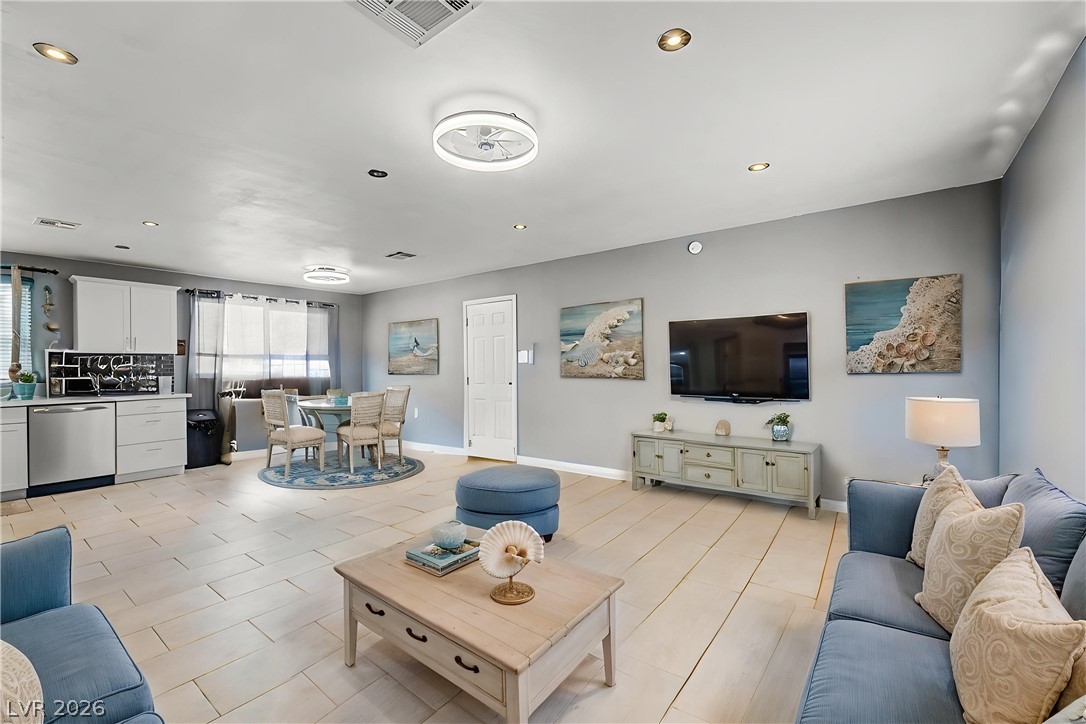 712 Saylor Way Las Vegas NV 89107