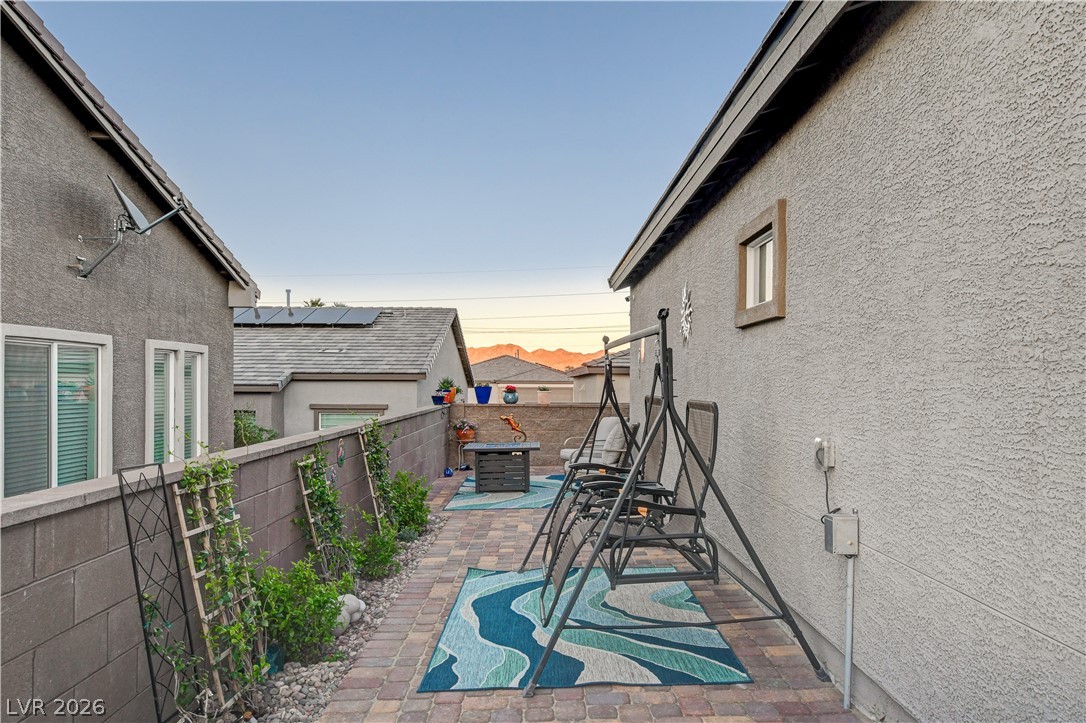 384 Aravalli Crest Street Henderson NV 89015