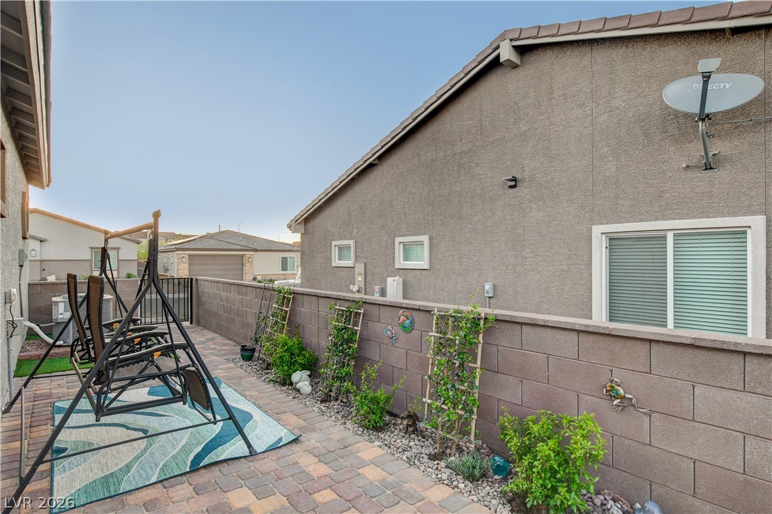 384 Aravalli Crest Street Henderson NV 89015