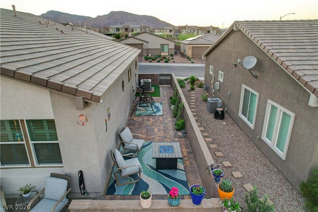 384 Aravalli Crest Street Henderson NV 89015