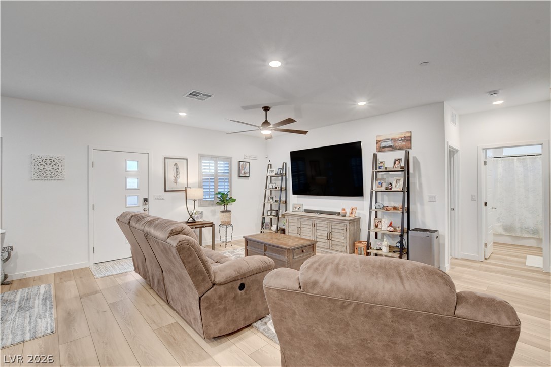 384 Aravalli Crest Street Henderson NV 89015