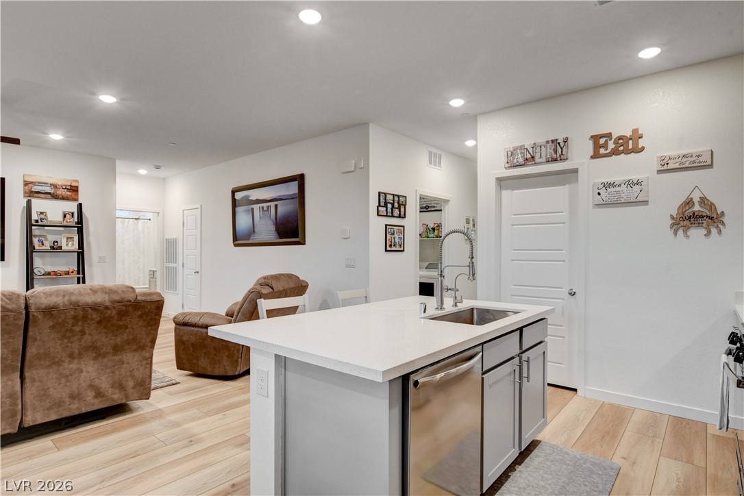 384 Aravalli Crest Street Henderson NV 89015