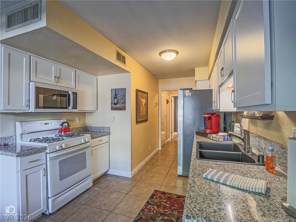 4504 Del Oro Drive Las Vegas NV 89102