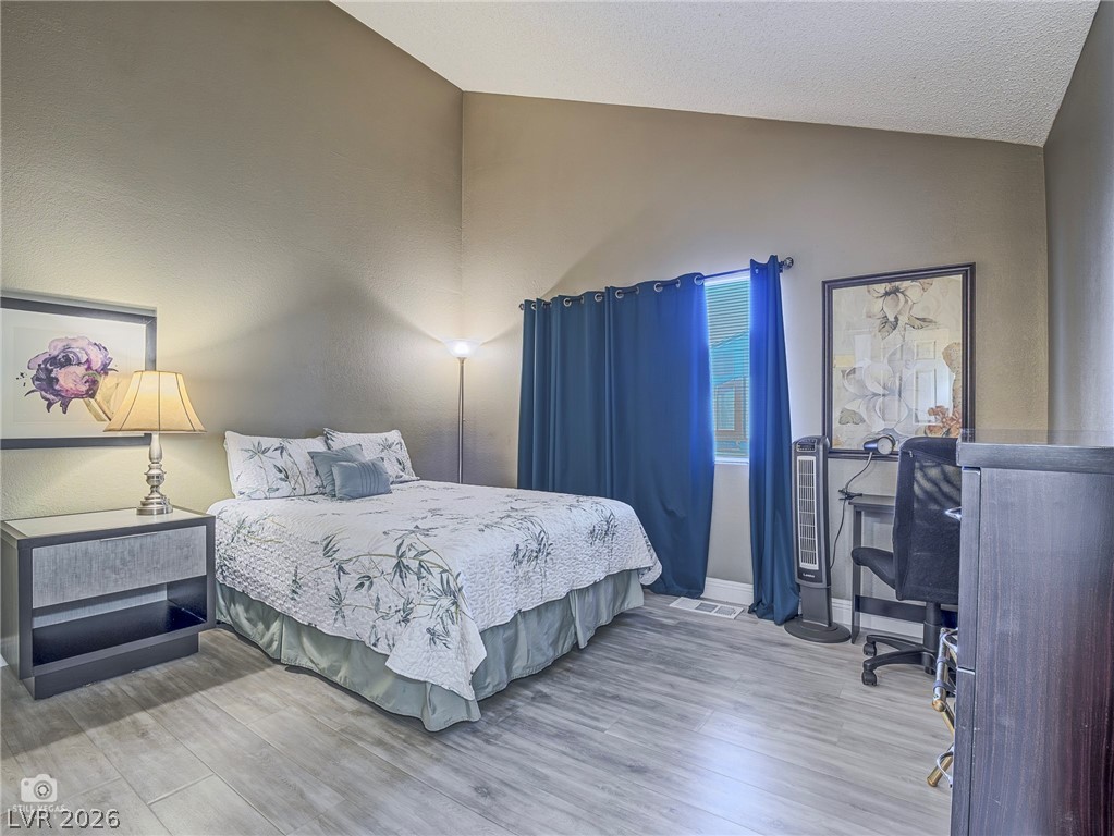 4504 Del Oro Drive Las Vegas NV 89102