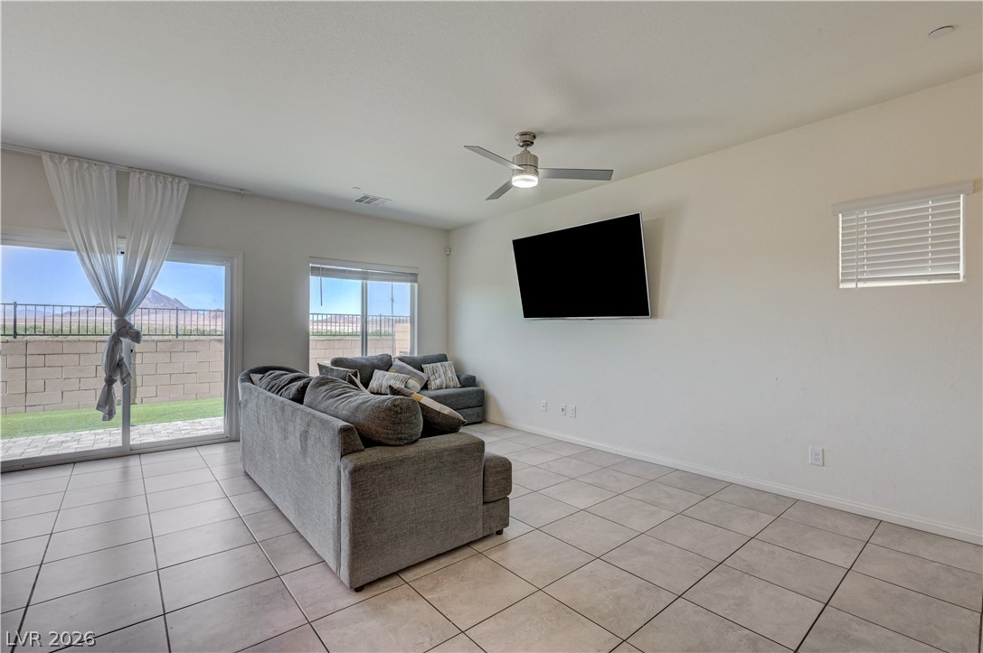386 Larksong Avenue Henderson NV 89011
