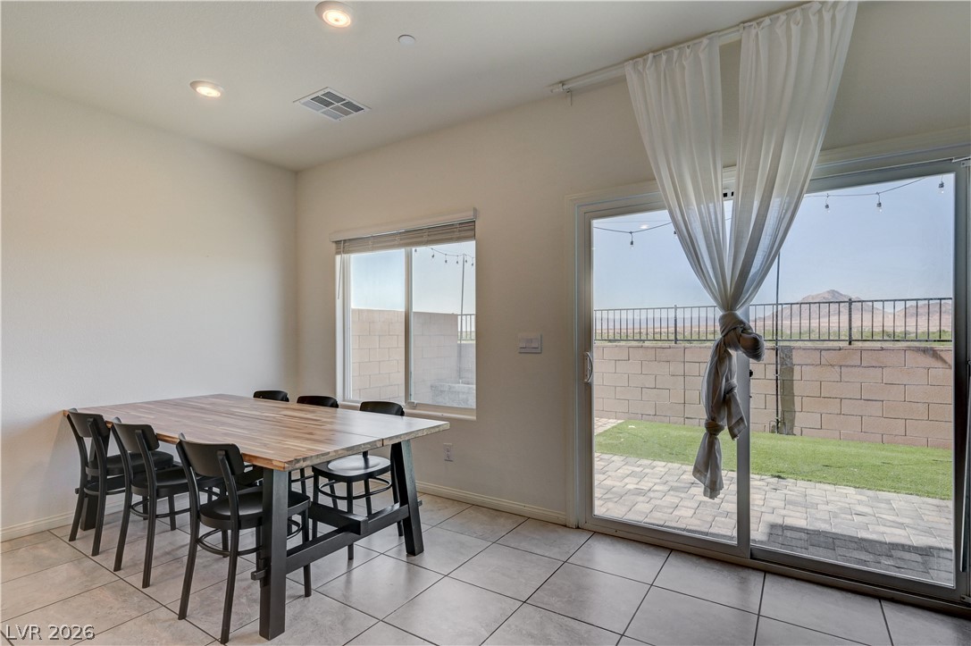 386 Larksong Avenue Henderson NV 89011