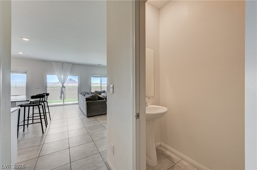 386 Larksong Avenue Henderson NV 89011