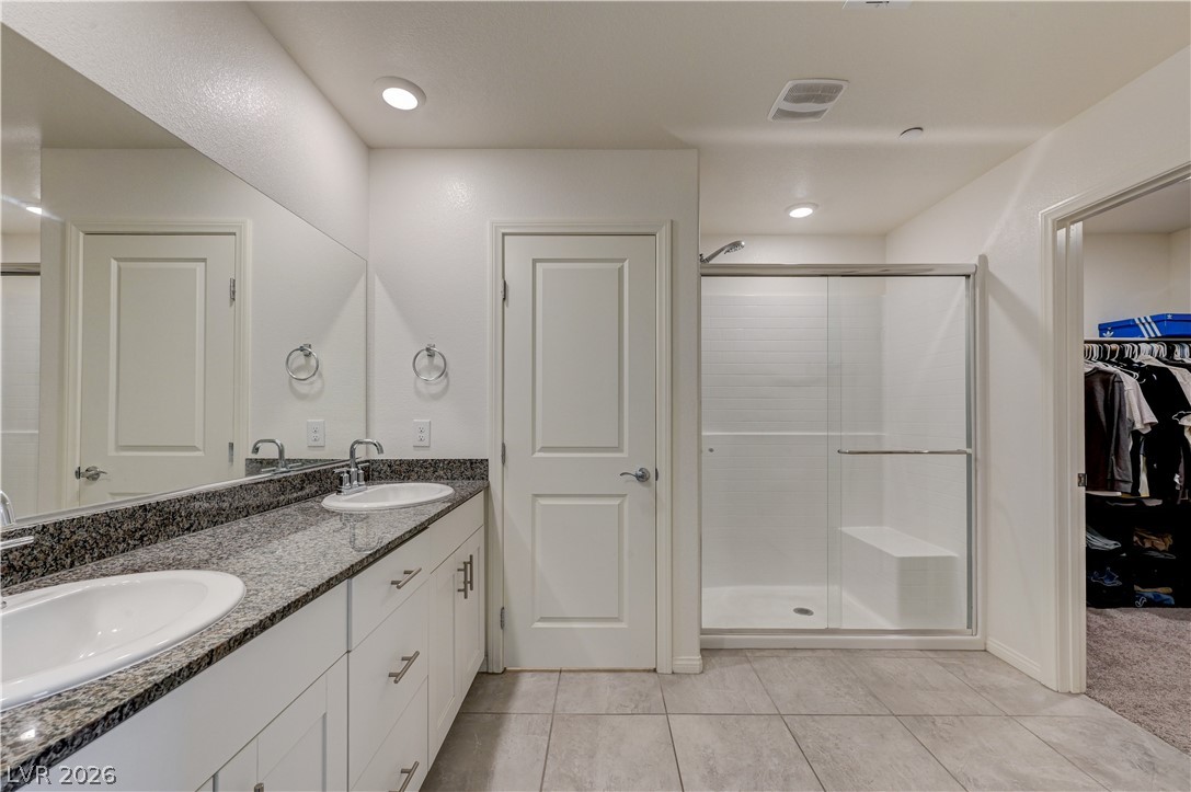 386 Larksong Avenue Henderson NV 89011
