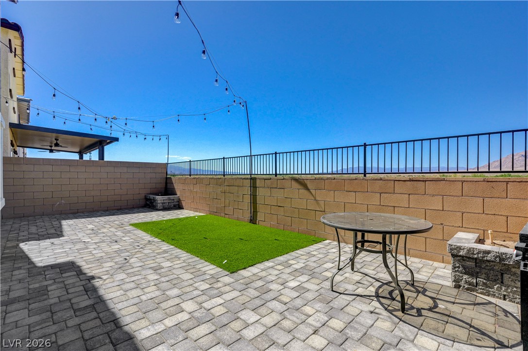 386 Larksong Avenue Henderson NV 89011