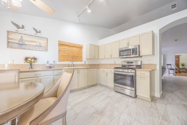 4533 Chestnut Blaze Drive North Las Vegas NV 89032