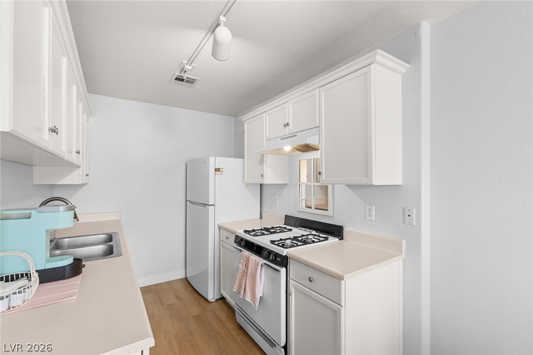 5330 East Charleston Boulevard 35 Las Vegas NV 89142