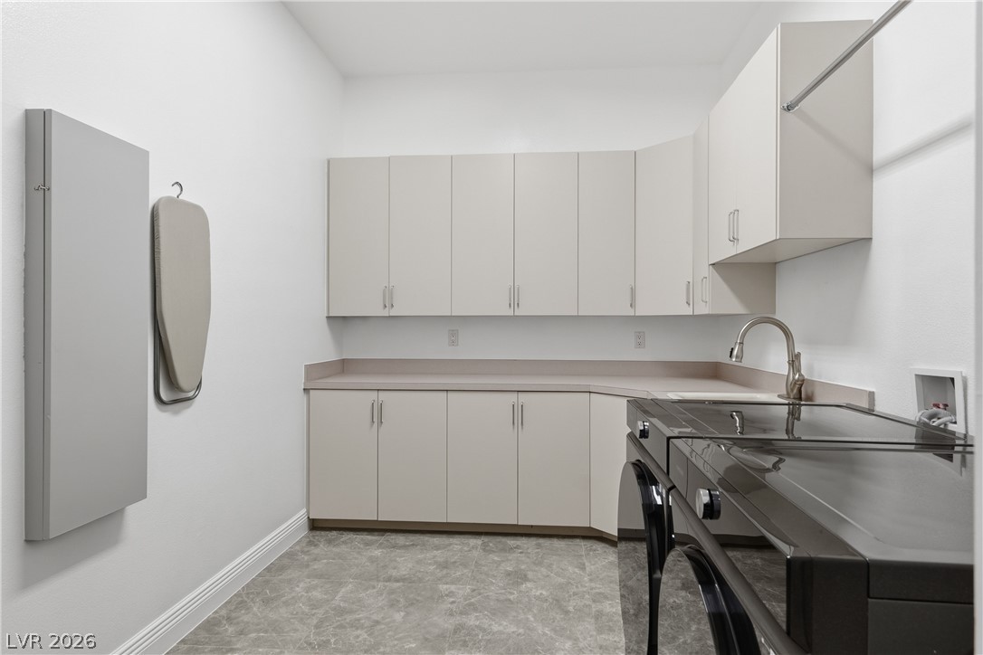 8632 Canyon View Drive Las Vegas NV 89117