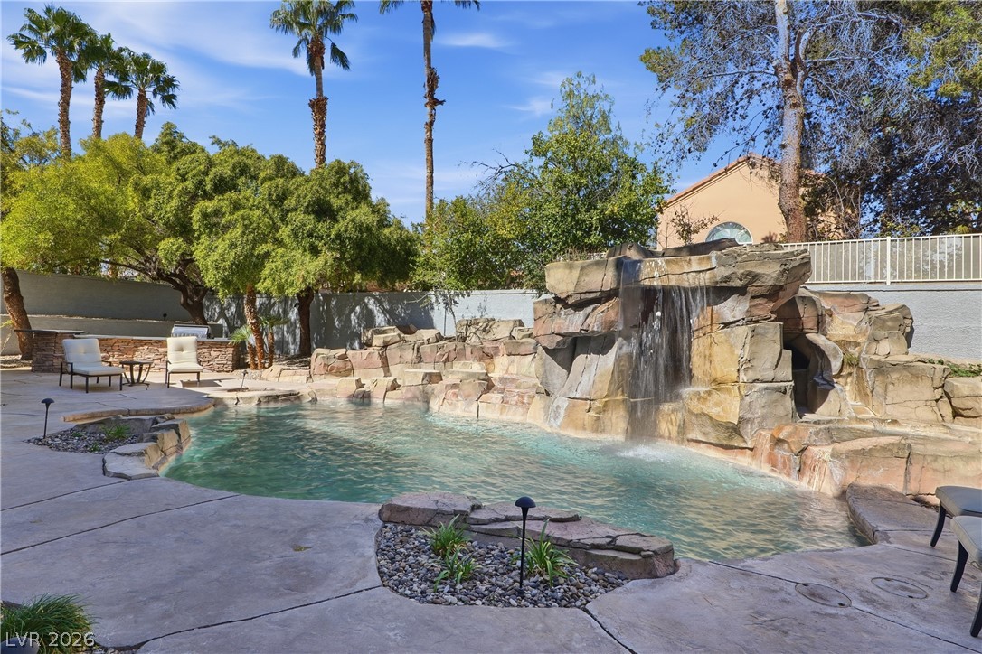 8632 Canyon View Drive Las Vegas NV 89117