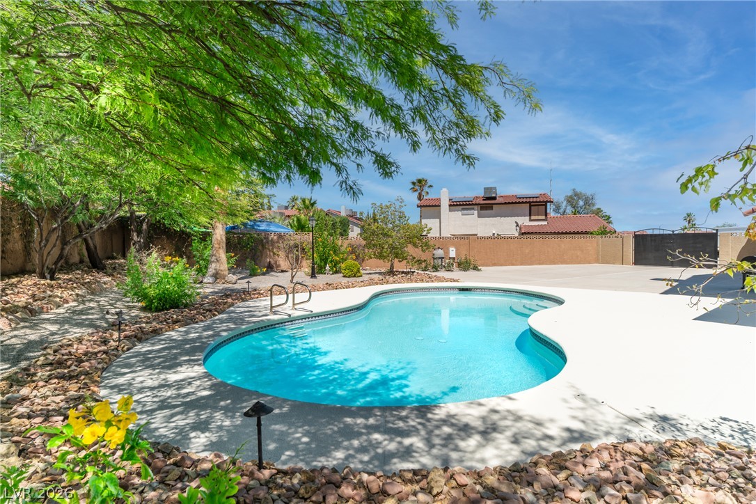 8608 Maleta Court Las Vegas NV 89117
