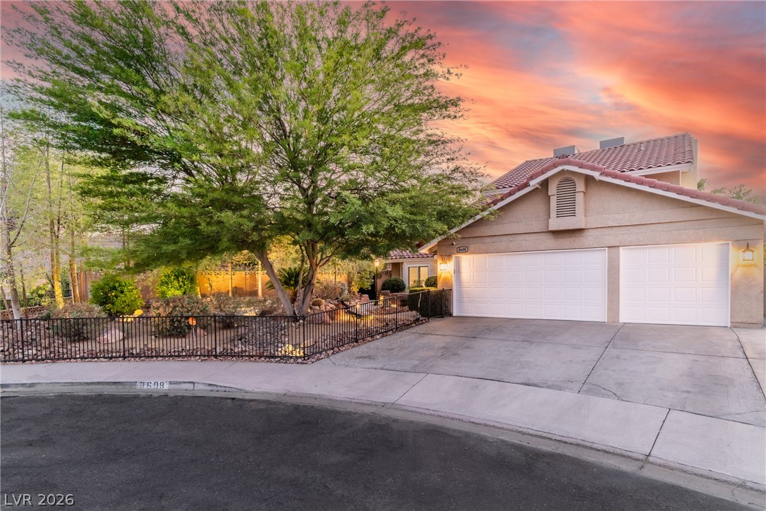 8608 Maleta Court Las Vegas NV 89117