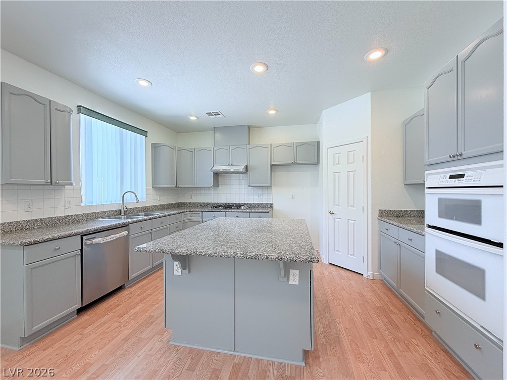 8938 Sanibel Shore Avenue Las Vegas NV 89147