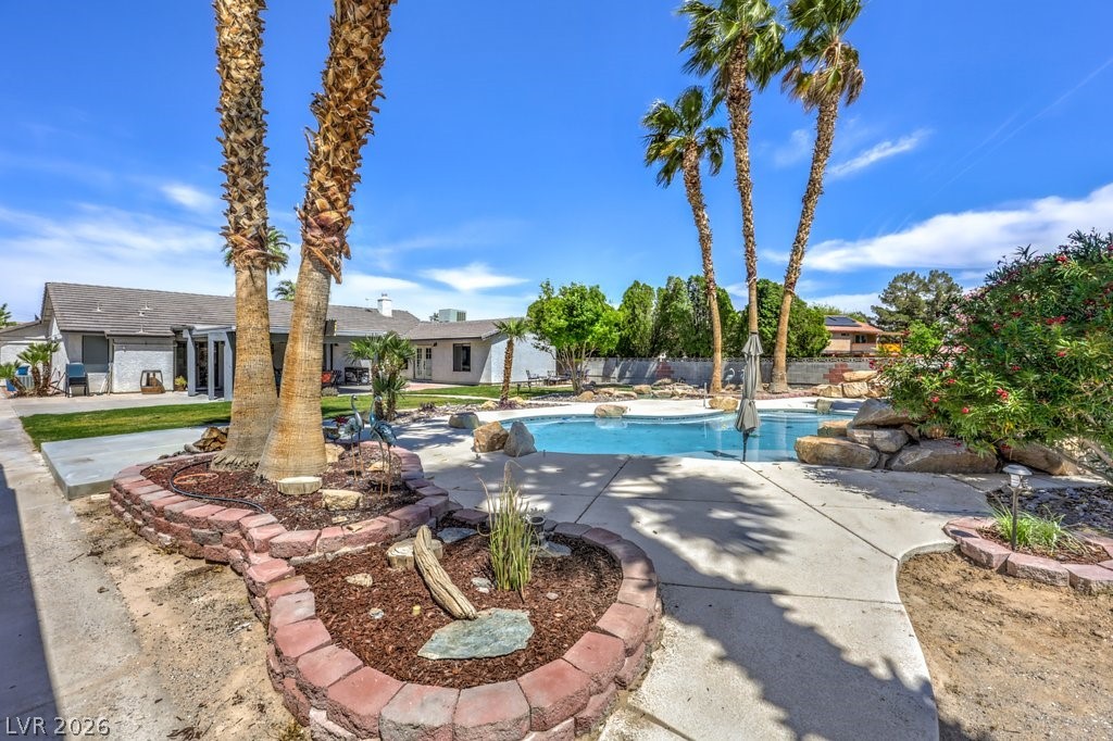 5809 Paseo Del Mar Las Vegas NV 89108