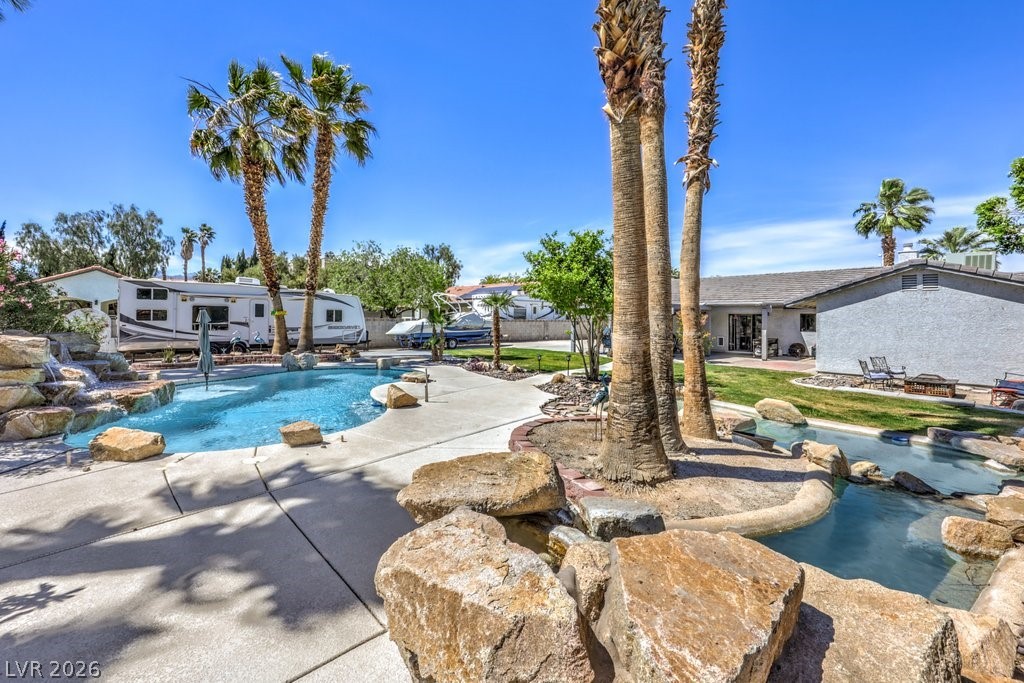 5809 Paseo Del Mar Las Vegas NV 89108