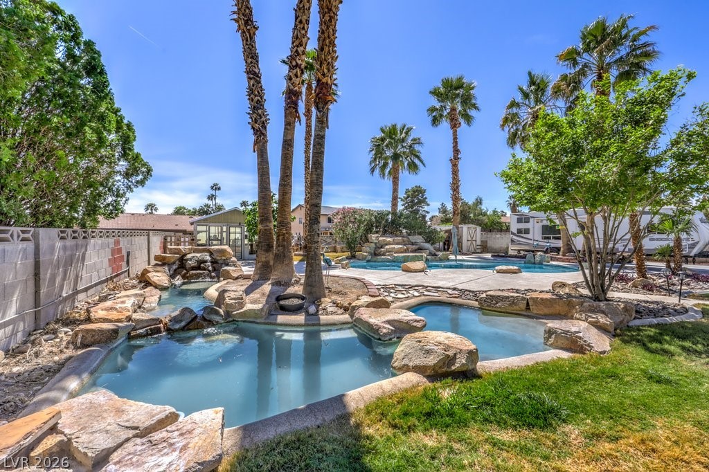 5809 Paseo Del Mar Las Vegas NV 89108
