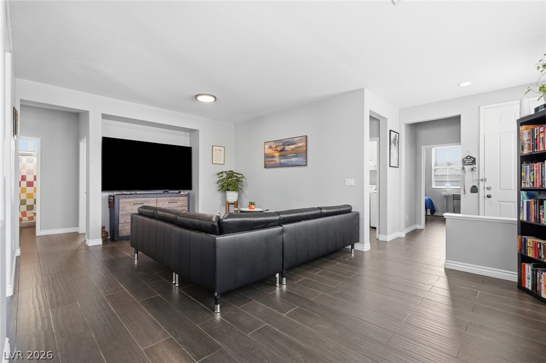 5575 Cresent Valley Street Las Vegas NV 89148