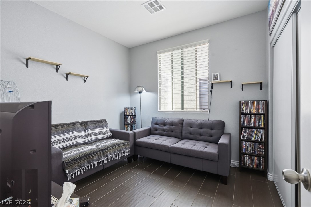 5575 Cresent Valley Street Las Vegas NV 89148